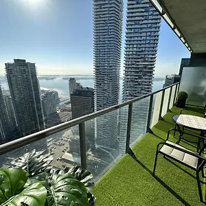  Apartment Luxury Downtown 2 Bedroom With And Views And Free Parking Canada