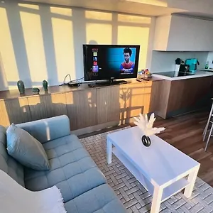  Apartment Cozy In Downtown + Free Parking Canada